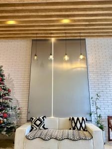 Aura Beachfront Hotel - Apartment