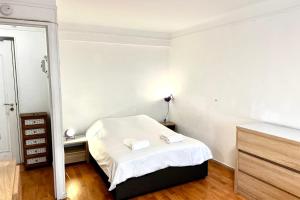 Studio Vidal in the city center of Cannes with AC