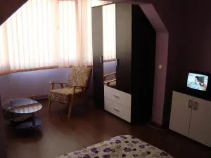 Apartamentul Republicii - Drîmbar