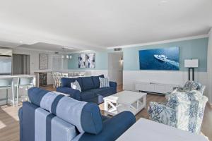 Shoreline Towers 1081