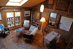 Lieu Secret dans les Alpes Suisses