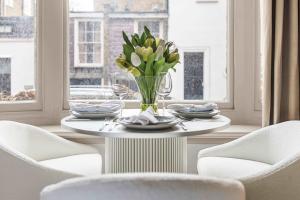Heart of Chelsea - Stylish Retreat
