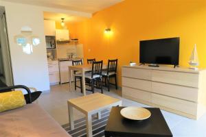 Bel Appartement neuf 2 à 4 pers à 100m de la plage à PERROS-GUIREC - Réf 856