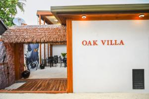 Oak Villa, Ukulhas