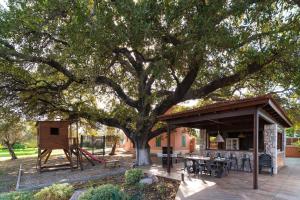 Estate Irianna 4 Bedroom Private Pool Villa & 2 Bedroom Guesthouse Rhodes