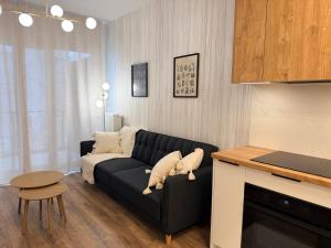 Wola Urban Oasis by OhMyHome z parkingiem