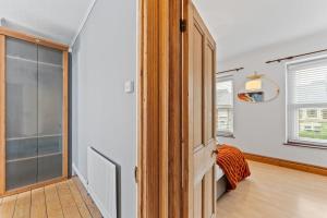 The Clyde Residence Sleeps 6