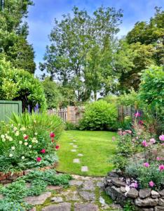 Finest Retreats - Meadowsweet Cottage