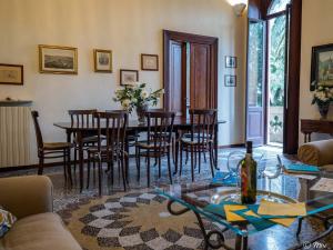 Villa Montale Historical Apartment I Limoni