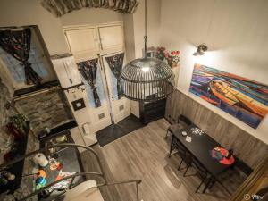 Petrellas Point Studio with AC