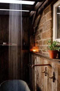 Bramble & Stone Escapes- The Barn