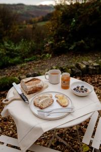 Bramble & Stone Escapes- The Barn