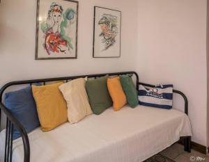 Rundanina Village Life Studio plus Single Room with AC