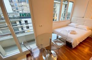 Tour Eiffel Passy Quai de Seine Paris