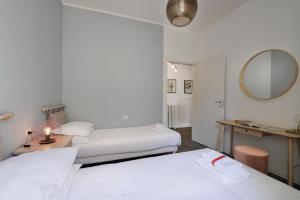 Santa Maria Square View - Family accomodation