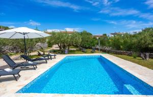 Holiday Home Casa Verde Oliva Residence by Villas