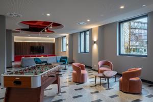 Lemonade Stays Santiago de Compostela