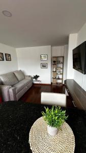 Apto cómodo con parqueadero cerca de Unicentro