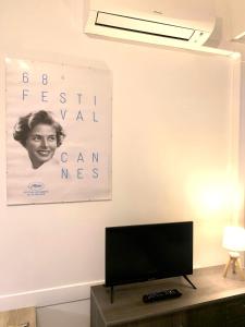 Cannes center AC Wifi 100 m from sand beach behind Martinez hotel