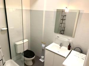 Cannes center AC Wifi 100 m from sand beach behind Martinez hotel