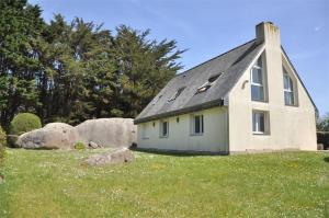 Villa petite vue mer à 150m de la plage de Toul Bihan à TREGASTEL - Réf 414