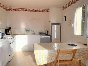 Villa petite vue mer à 150m de la plage de Toul Bihan à TREGASTEL - Réf 414