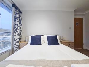 Edinburgh Central 2-bedroom Apartment with Free Parking and Stunning Views