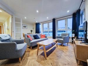 Edinburgh Central 2-bedroom Apartment with Free Parking and Stunning Views