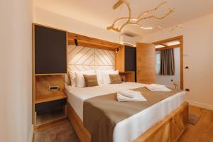 Menart Estate apartments