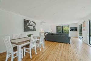 Seahaven - pet-friendly retreat near Hyams Beach