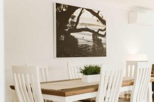 Seahaven - pet-friendly retreat near Hyams Beach