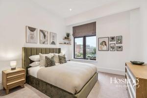 The Kensington Suite - 2Bed Apartment with Parking