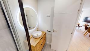 Stunning penthouse in Cuatro Caminos for 4 pax - Artistas 1