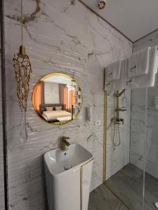 Galactic&Ludmila Suite SPA