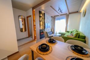 Zlatibor Pine & Peak