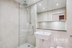 The Hamilton Suite - 2Bed Apartment with Parking