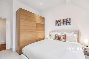 The Hamilton Suite - 2Bed Apartment with Parking