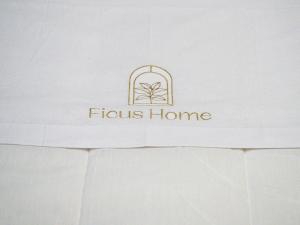 Ficus Home - De Vivo Realty