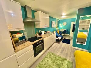 Cozy Apartment in Bournemouth Town Centre - Fast WiFi - Smart TV - Walk to Town Centre and Beach