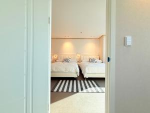 Oasis Hongdae Central