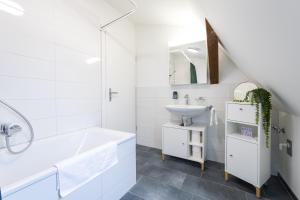 Maisonette am Bodensee - Parking - Hoher Komfort