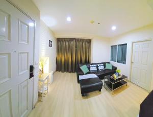 MahaNakhon Silom Sathon in the heart of Bangkok