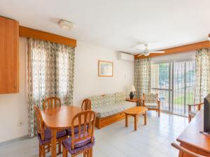 Lively Apartment with Large Pool