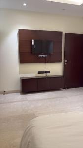Fortune Home Service Apartment, 3BHK, J-130