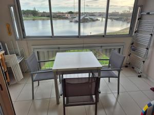 Amourera B23, T3 avec vue mer et lagon, parking, piscine