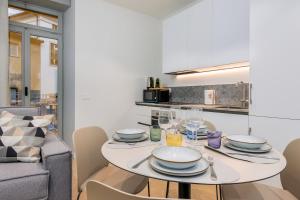 Bergamo Center BGYnn Balcony Suite