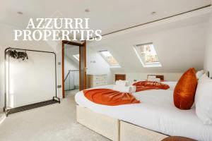 Short Stays 5 Bedroom 3 Bathroom House by Azzurri Properties Short Lets & Serviced Accommodation Fulham - Spacious and Free Wi-Fi