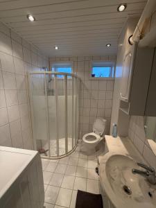 Private Rooms-Shared kitchen&bathroom- No host on site