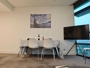 Above the Park Sydney Harbour City View Stay