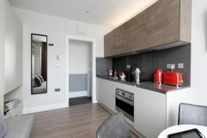 One bedroom Apartment at 3rd floor- Baker Street